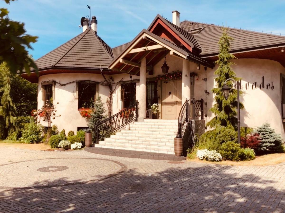 Calvados Hotel Ruda Slaska Bagian luar foto
